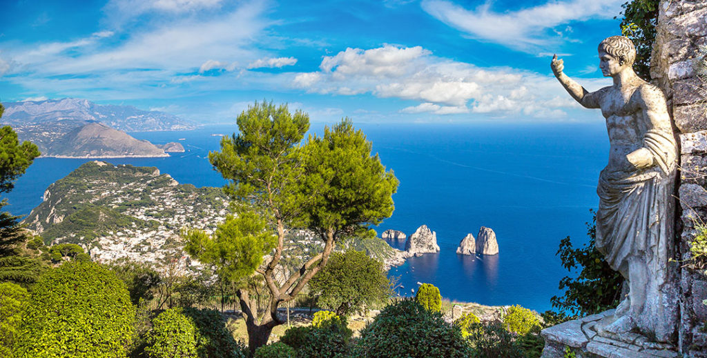 Esplora Capri in Barca: Tour Completo con Visita alla Grotta Azzurra